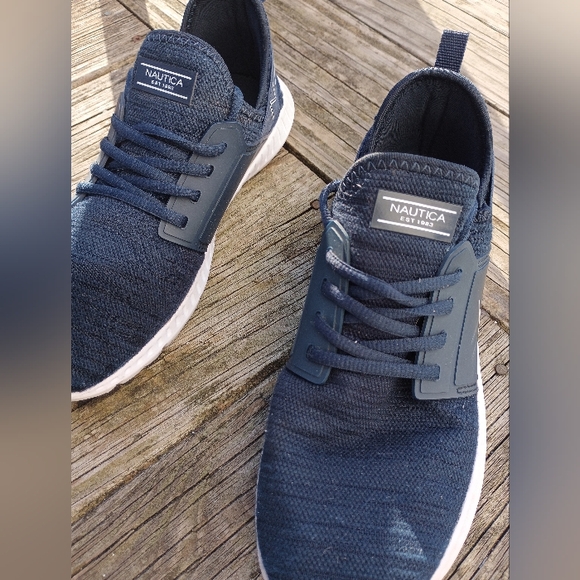 Nautica Navy Blue Sneakers - Picture 12 of 13